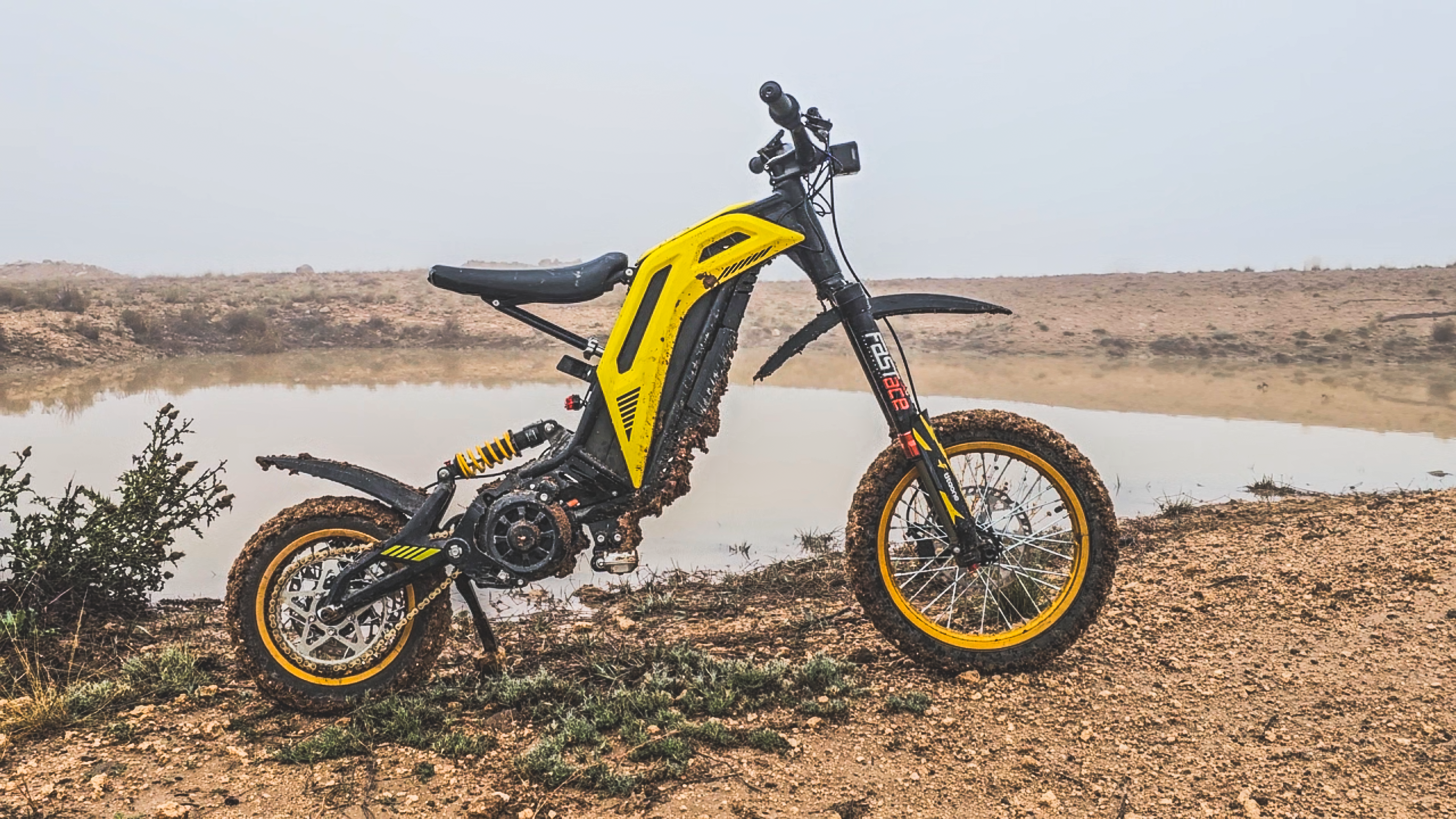 How Electric Dirt Bikes Handle Compared to Gas Models